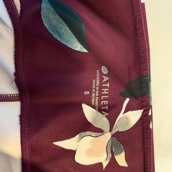 Athleta 7/8 Leggings in Floral Burgundy - Picture 3 of 4
